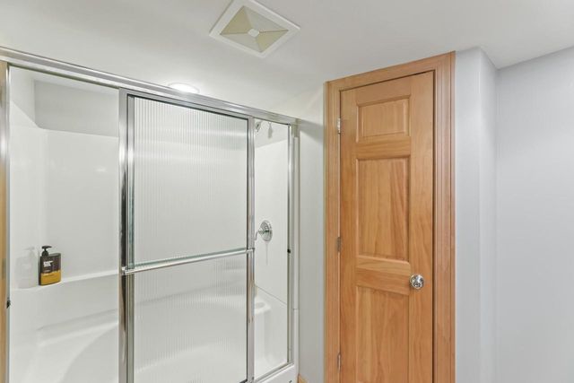 19930 Keswick COURT, Brookfield, WI 53045