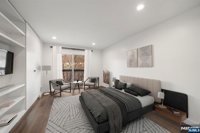 417 Ellery Court, Edgewater, NJ 07020