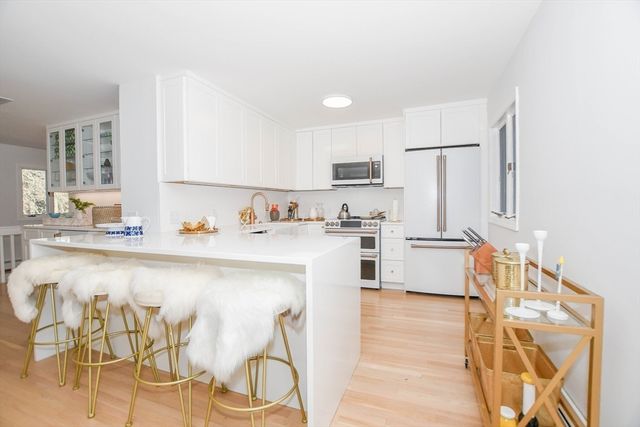 44 Register Road, Marion, MA 02738