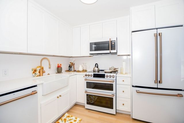 44 Register Road, Marion, MA 02738