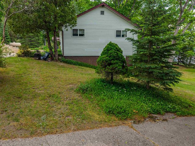 3152 Van Deusen Road, Harrison, MI 48625