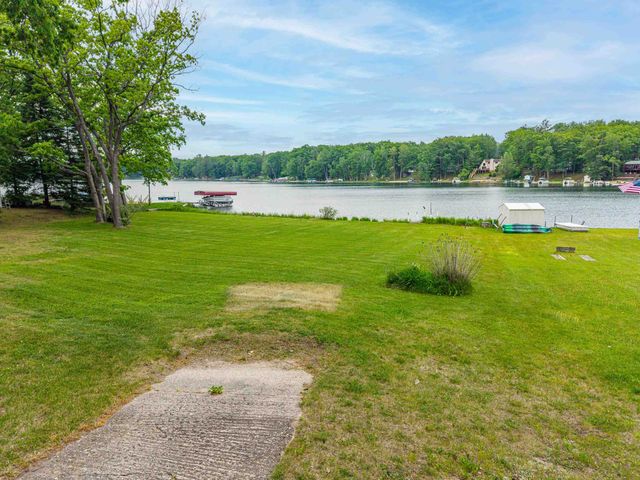 3152 Van Deusen Road, Harrison, MI 48625