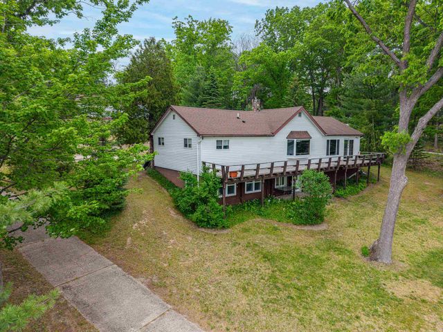 3152 Van Deusen Road, Harrison, MI 48625