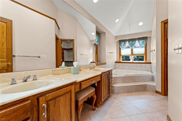 100 Aragon Place, Union Twp, PA 15332