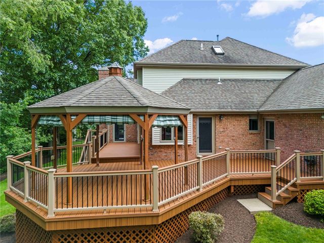 100 Aragon Place, Union Twp, PA 15332