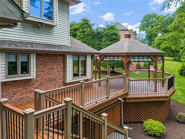 100 Aragon Place, Union Twp, PA 15332