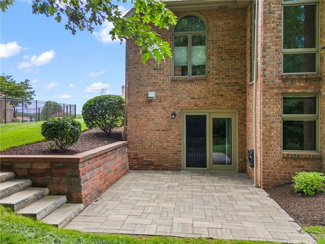 100 Aragon Place, Union Twp, PA 15332