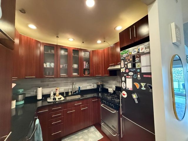 57 Broadlawn 20B, Boston, MA 02467