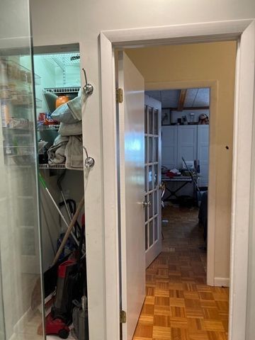 57 Broadlawn 20B, Boston, MA 02467