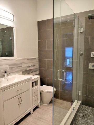 57 Broadlawn 20B, Boston, MA 02467