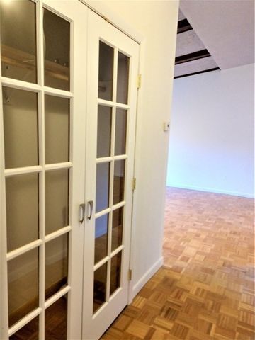 57 Broadlawn 20B, Boston, MA 02467