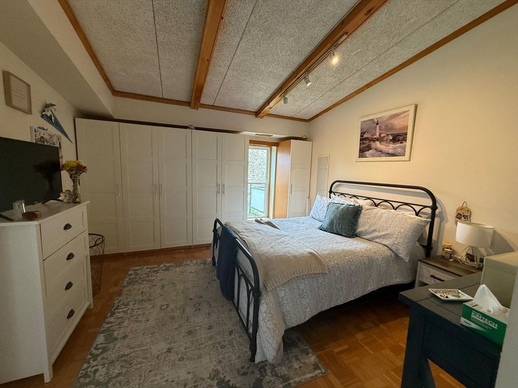 57 Broadlawn 20B, Boston, MA 02467