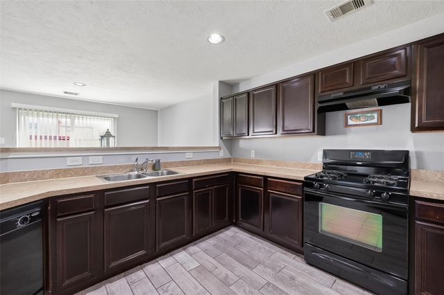 2707 Piney Lake Court, Houston, TX 77038