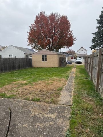 140 Downer Ave, Uniontown, PA 15401