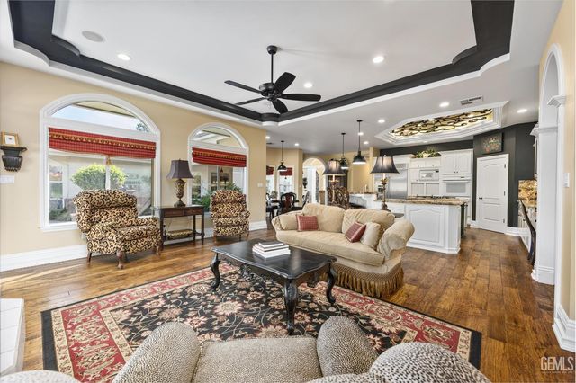 7008 Turquoise, Bakersfield, CA 93308