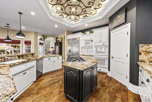 7008 Turquoise, Bakersfield, CA 93308