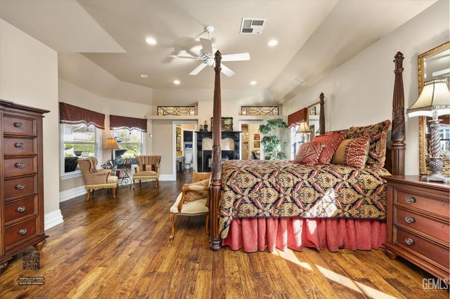 7008 Turquoise, Bakersfield, CA 93308