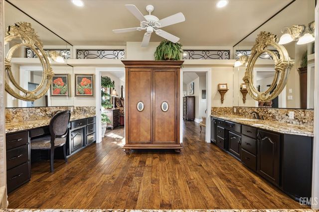 7008 Turquoise, Bakersfield, CA 93308