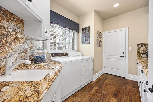 7008 Turquoise, Bakersfield, CA 93308