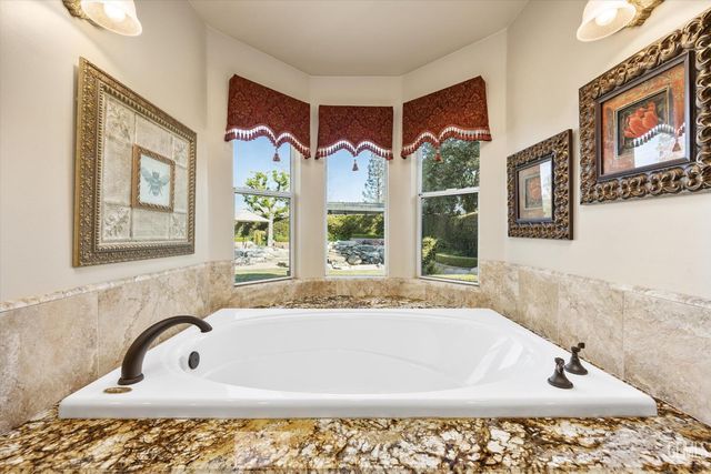 7008 Turquoise, Bakersfield, CA 93308