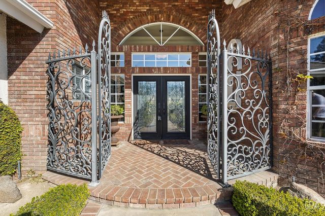 7008 Turquoise, Bakersfield, CA 93308