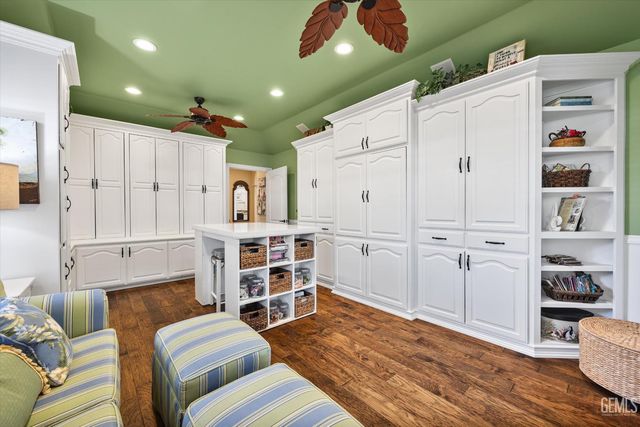 7008 Turquoise, Bakersfield, CA 93308