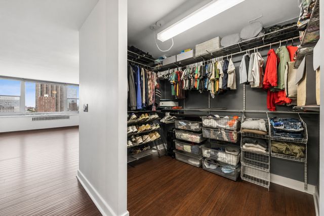 555 W Cornelia Avenue 1311, Chicago, IL 60657