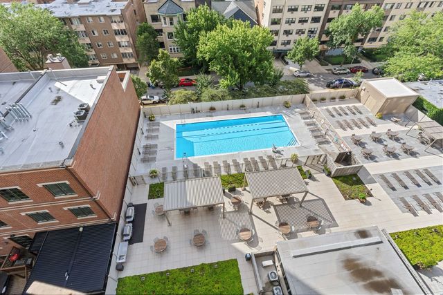 555 W Cornelia Avenue 1311, Chicago, IL 60657