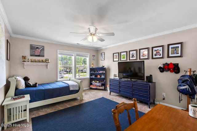 518 Raintree Road, Jacksonville, NC 28540