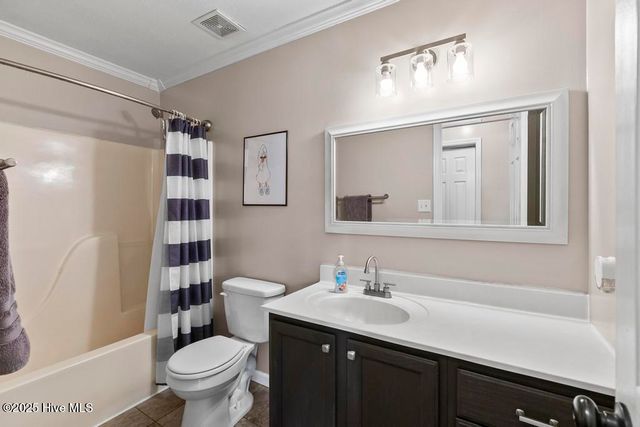 518 Raintree Road, Jacksonville, NC 28540