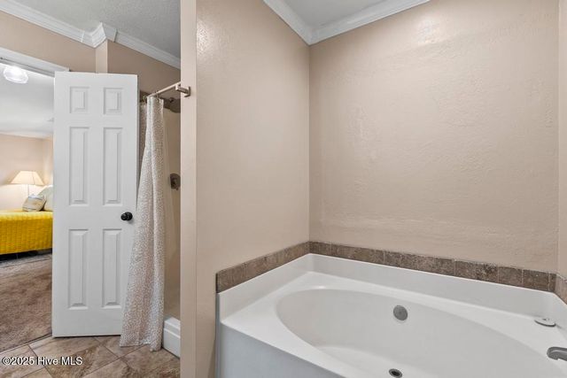 518 Raintree Road, Jacksonville, NC 28540