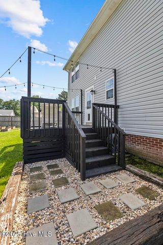 518 Raintree Road, Jacksonville, NC 28540