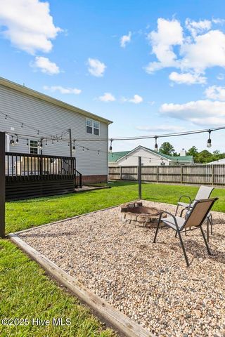 518 Raintree Road, Jacksonville, NC 28540
