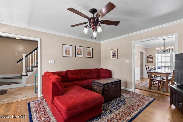 518 Raintree Road, Jacksonville, NC 28540