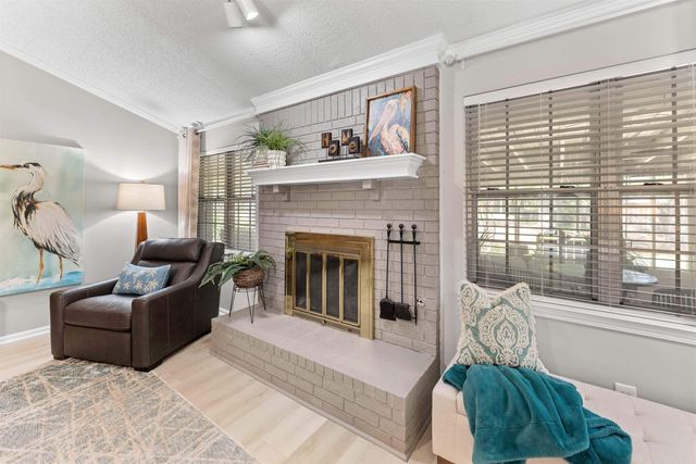 9 Leeward Court, Maumelle, AR 72113