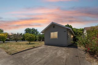 402 Grove Ave, Ukiah, CA 95482