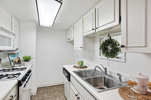 15914 Club Crest Drive 1112, Dallas, TX 75248