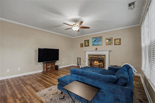2400 Waters Edge Court NW, Acworth, GA 30101