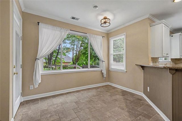 2400 Waters Edge Court NW, Acworth, GA 30101