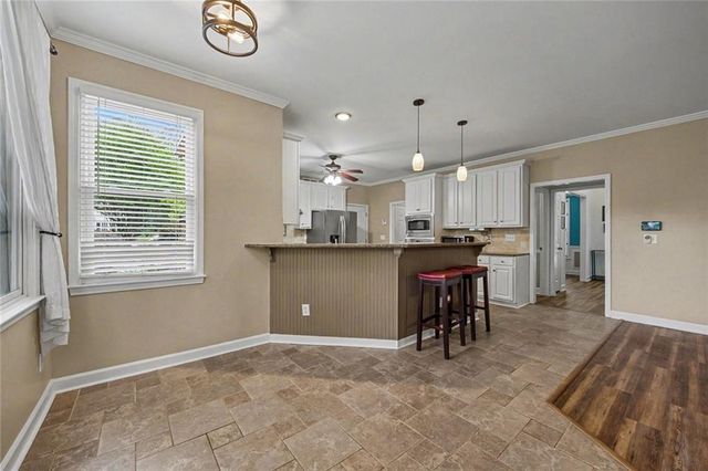 2400 Waters Edge Court NW, Acworth, GA 30101