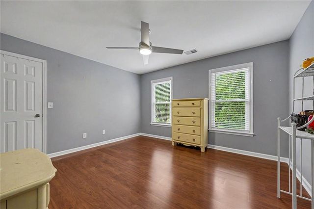 2400 Waters Edge Court NW, Acworth, GA 30101