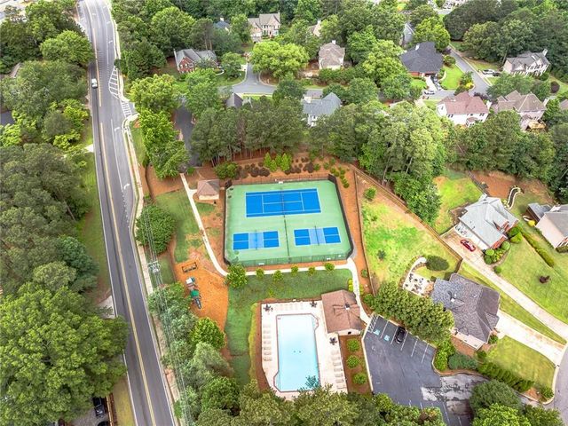 2400 Waters Edge Court NW, Acworth, GA 30101
