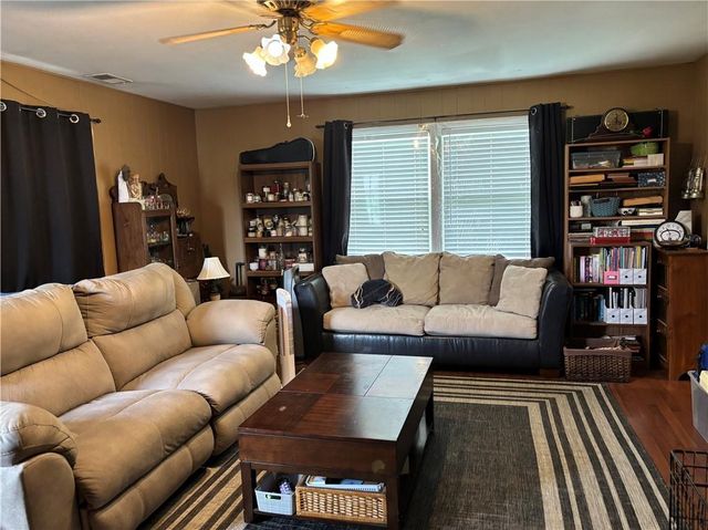 2202 S 37th Street, Kansas City, KS 66106