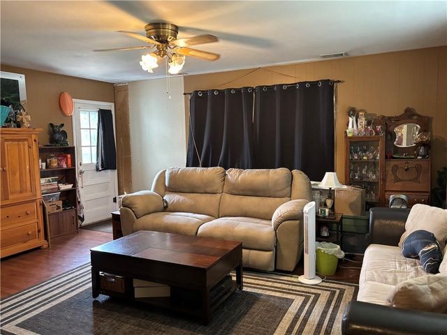 2202 S 37th Street, Kansas City, KS 66106