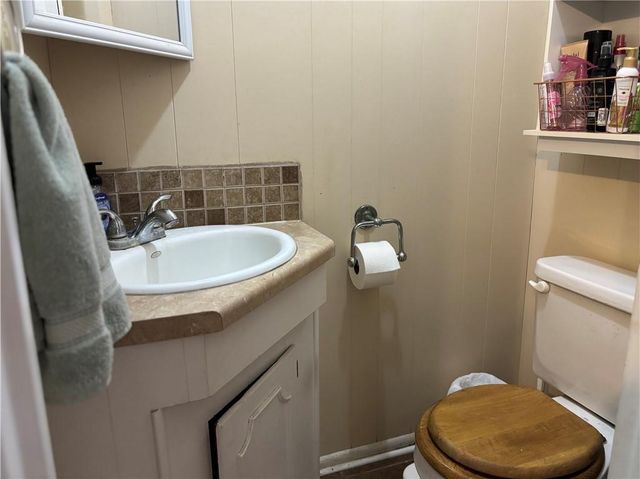 2202 S 37th Street, Kansas City, KS 66106