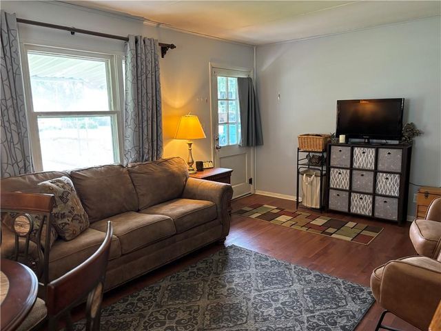 2202 S 37th Street, Kansas City, KS 66106