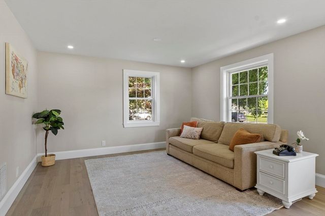 42 Parker Street, North Andover, MA 01845
