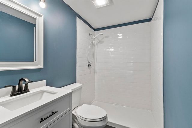42 Parker Street, North Andover, MA 01845