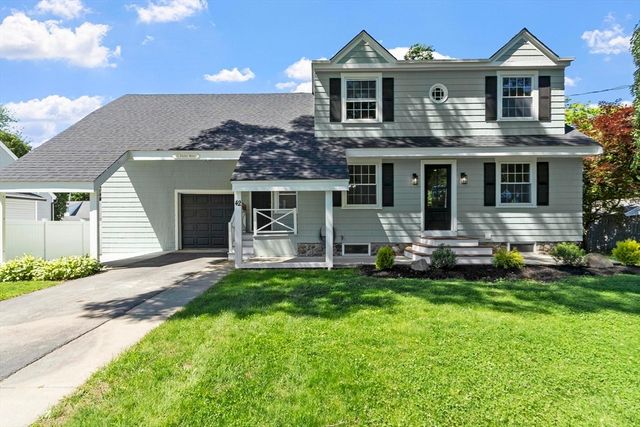 42 Parker Street, North Andover, MA 01845