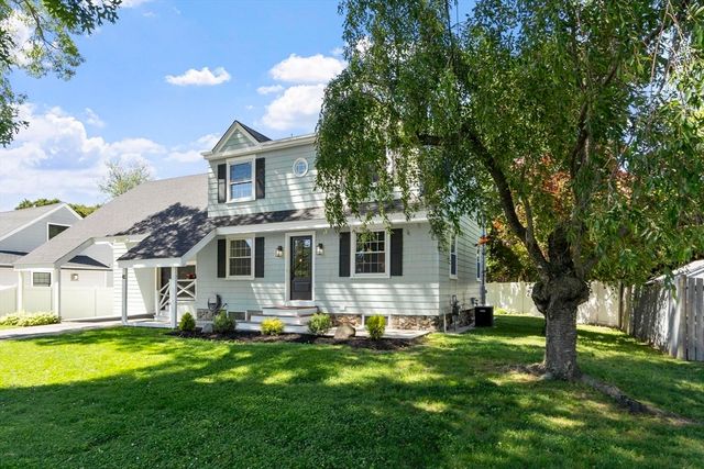 42 Parker Street, North Andover, MA 01845